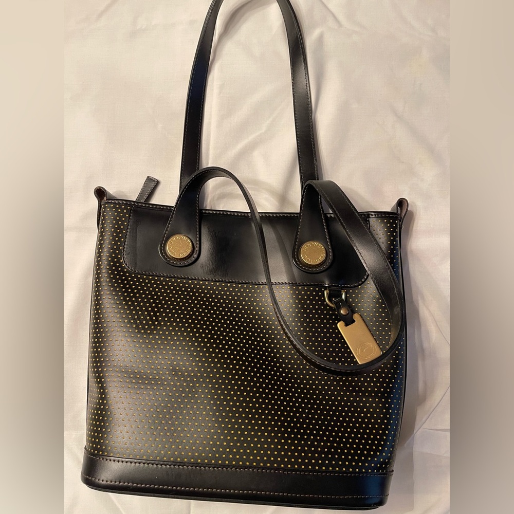 Dooney & Bourke shoulder bag in black leather